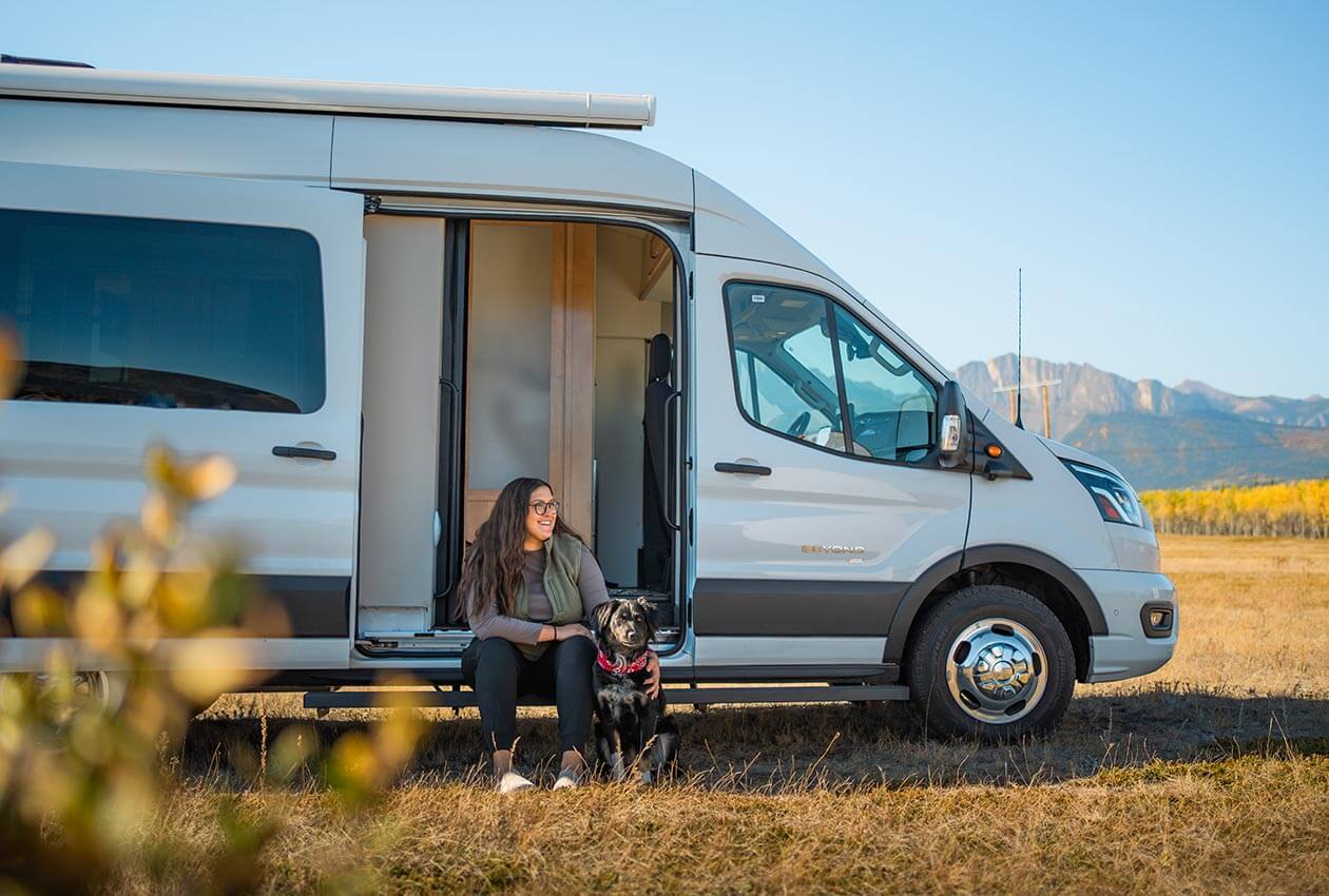 Camper Van, Deluxe Van Camper, Small RV Rental