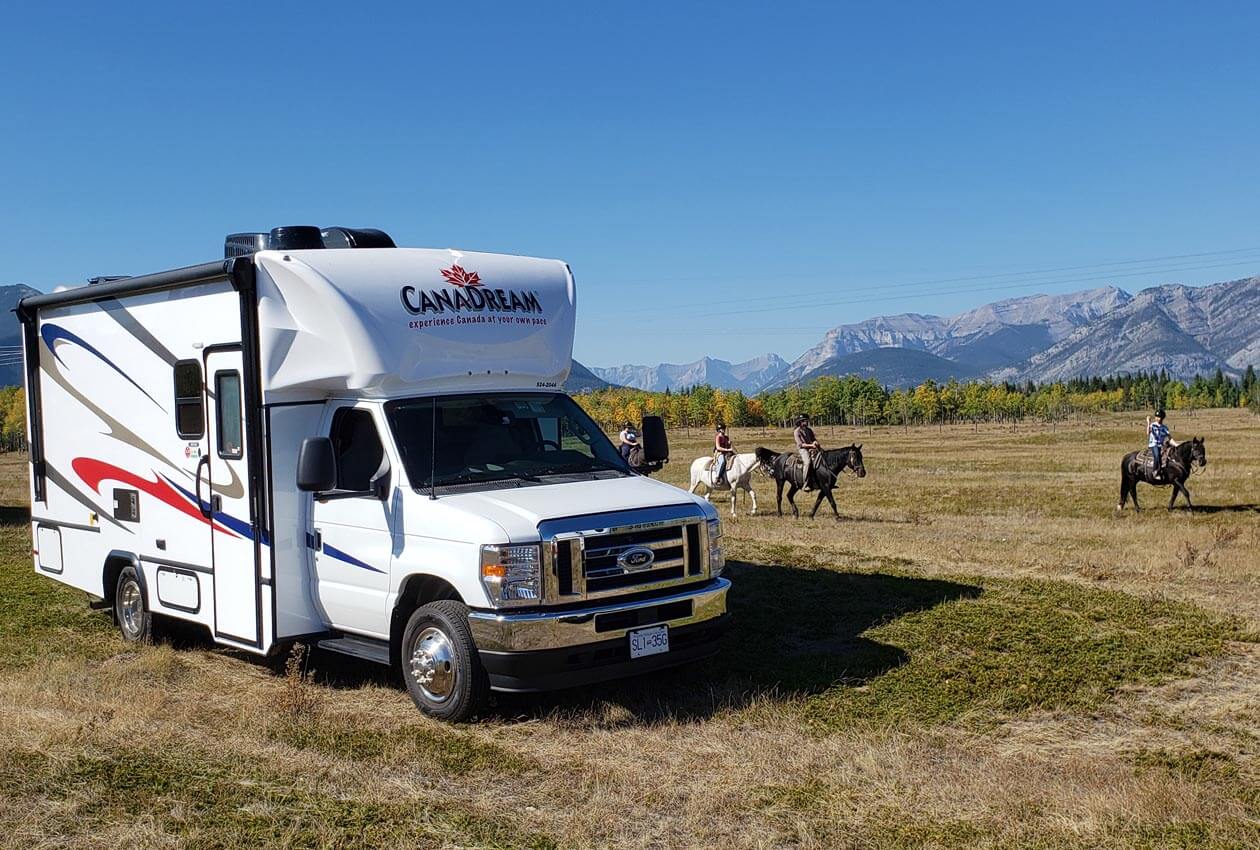 Super Van Camper, RV Rental Canada, CanaDream